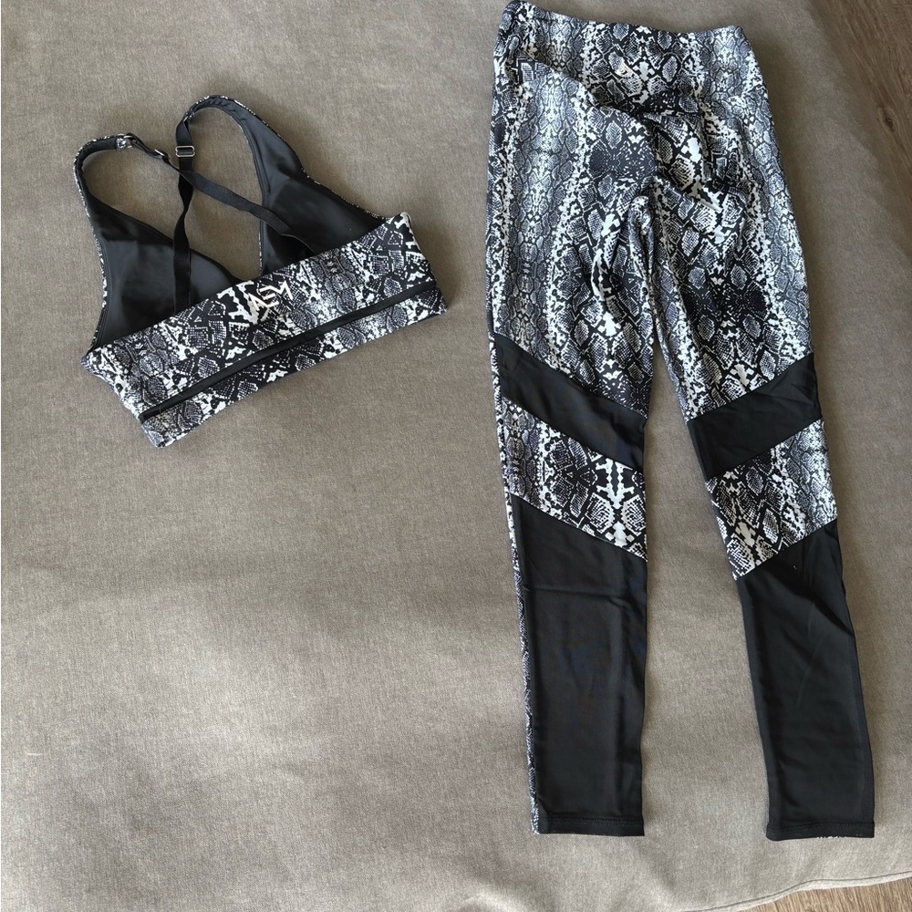 Ryderwear x NEM Snakeskin Print Women's Leggings & Bra